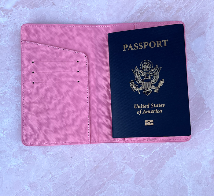 Chingona Como Mi Madre Passport Wallet