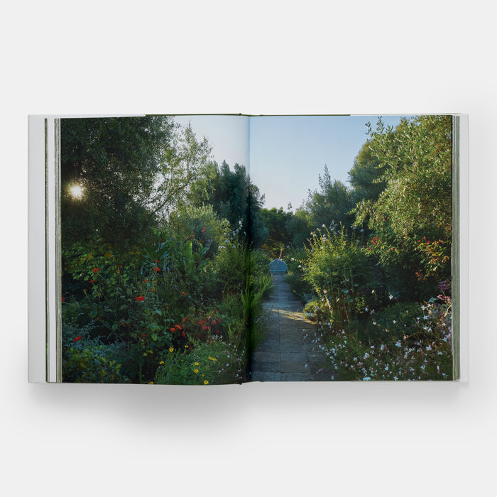 Glorious Gardens: Private Edens of the World's Leading Interior Designers